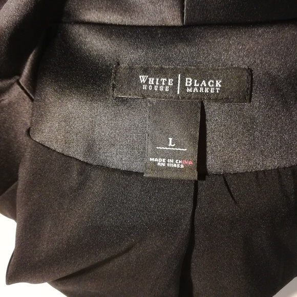 SOLD black market cropped collared blazer - Picture 5 of 7